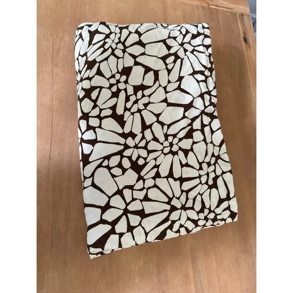 DVF Diane Von Furstenberg Paper Petals Queen Duvet Cover And 2 Shams